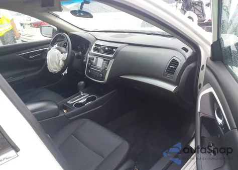 2018 Nissan Altima 2.5 S z USA, uszkodzony, nr VIN 1N4AL3AP7JC177580